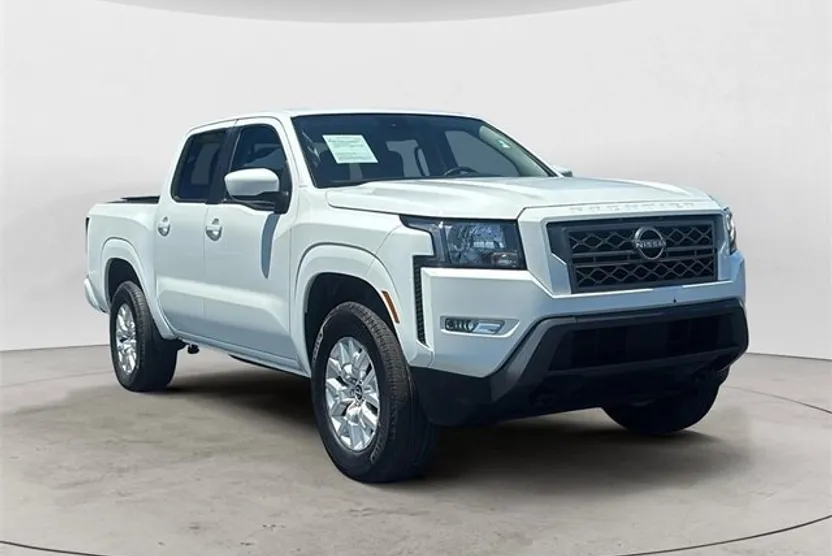 2024 Nissan Frontier SV photo 1