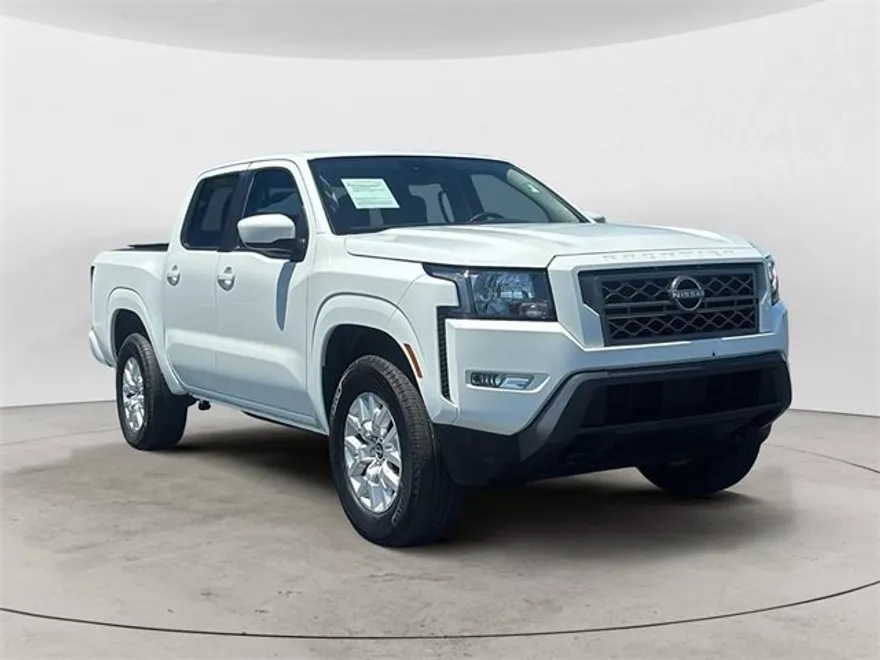 2024 Nissan Frontier SV photo 1
