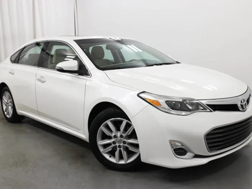 2014 Toyota Avalon XLE Premium photo 1