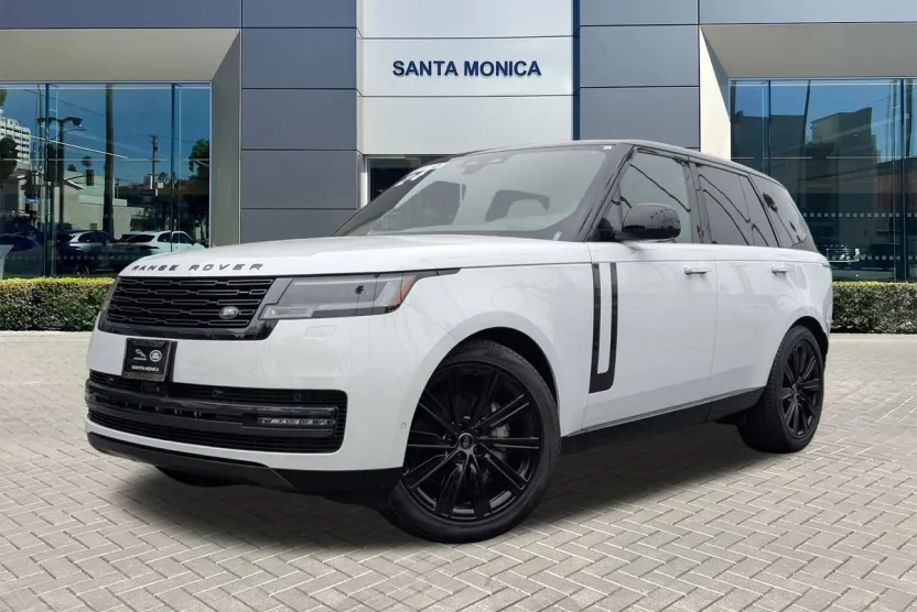 2024 Land Rover Range Rover SE photo 1