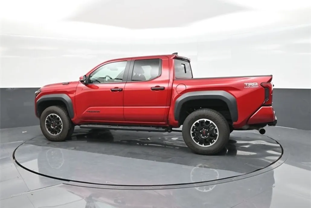 2025 Toyota Tacoma TRD photo 1