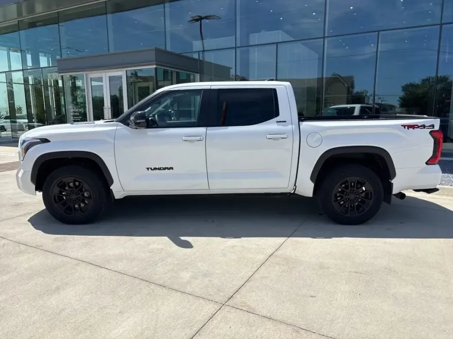 2024 Toyota Tundra Limited photo 1