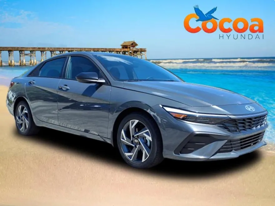 2025 Hyundai Elantra SEL Sport photo 1