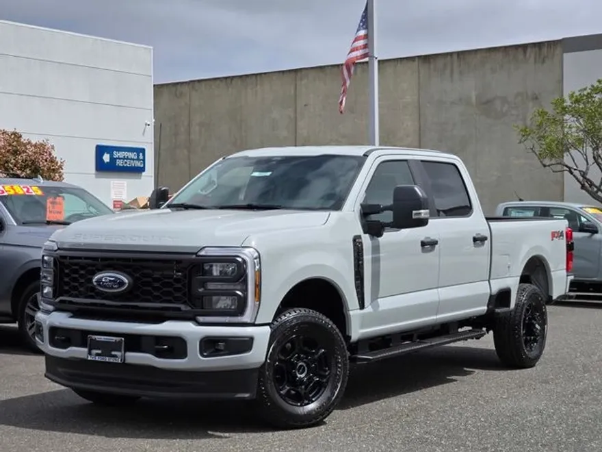 2025 Ford F-250 photo 1