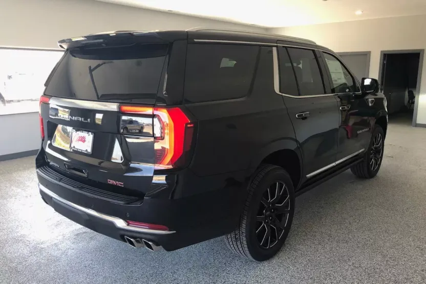 2025 Gmc Yukon Denali photo 1