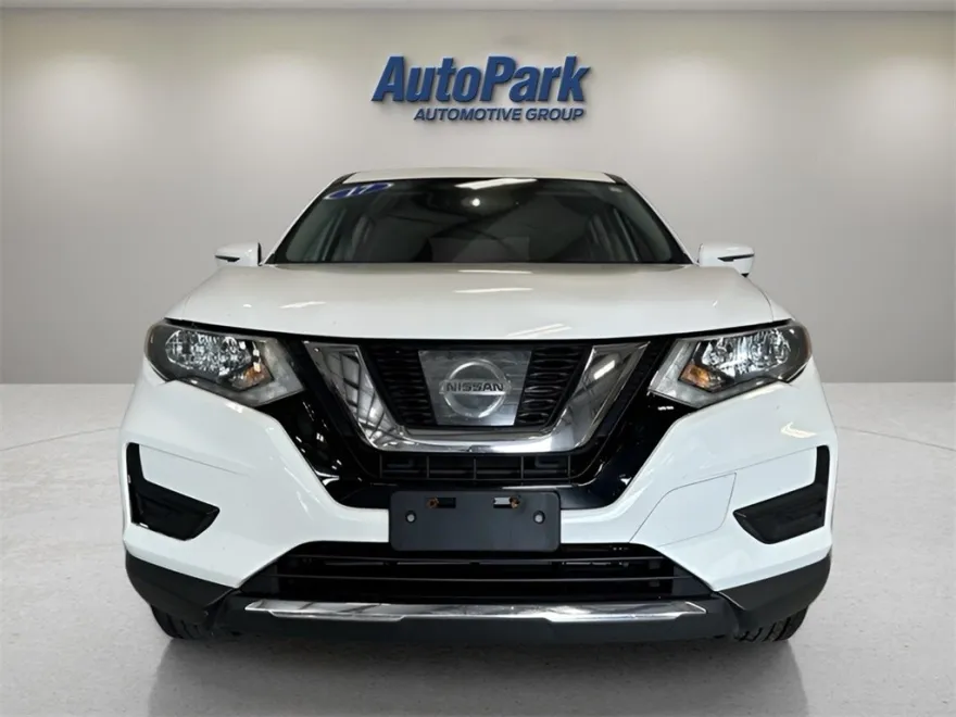 2017 Nissan Rogue S photo 1