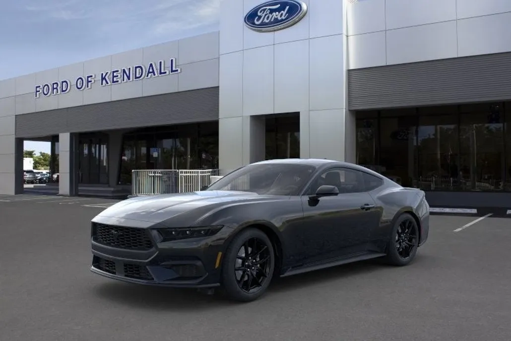 2025 Ford Mustang EcoBoost photo 1