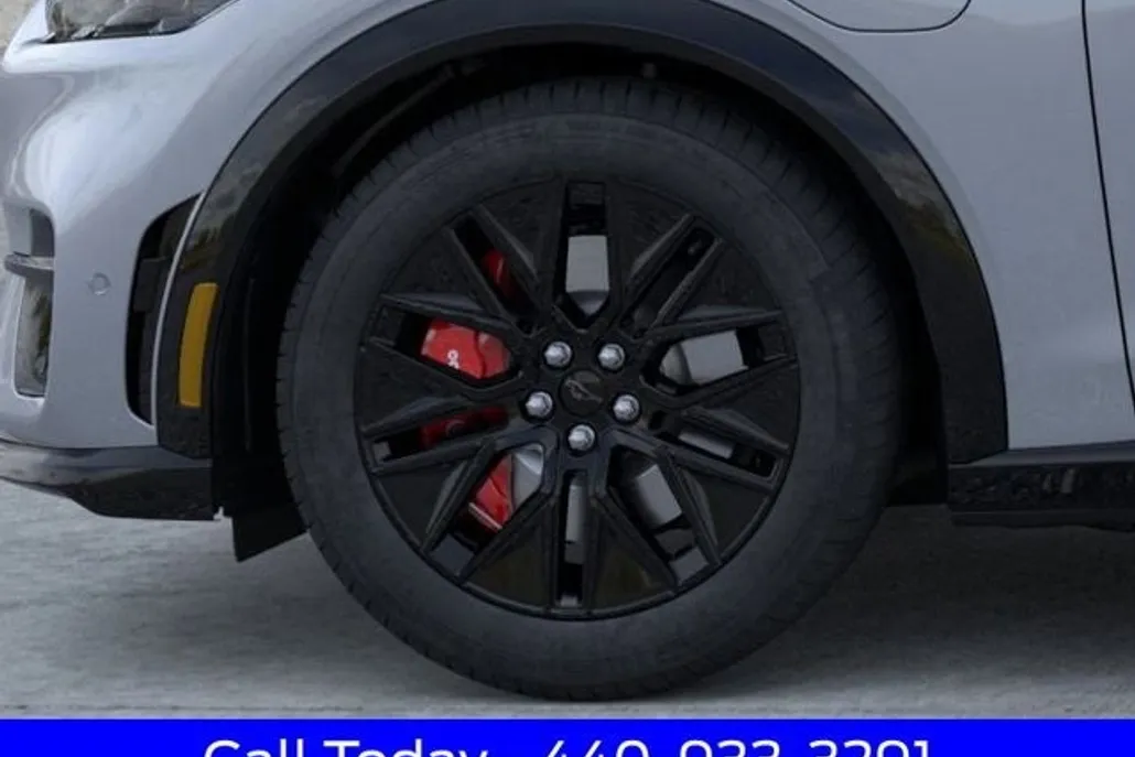 2025 Ford Mustang Mach-E Premium photo 1