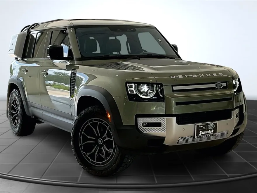 2022 Land Rover Defender 110 S photo 1