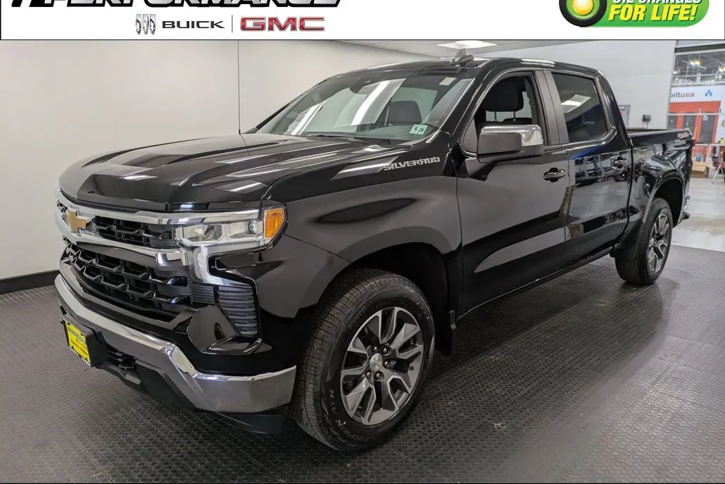 2023 Chevrolet Silverado 1500 LT photo 1