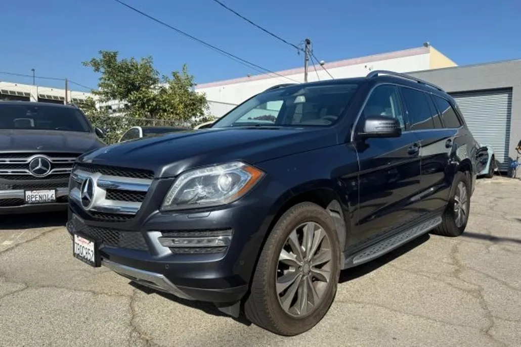 2013 Mercedes Benz GL 450 photo 1