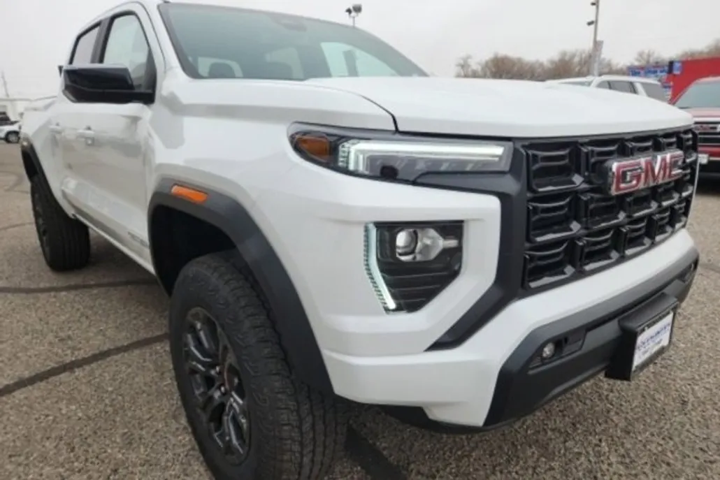 2025 Gmc Canyon Elevation photo 1