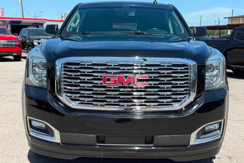 2020 Gmc Yukon XL SLE photo 1