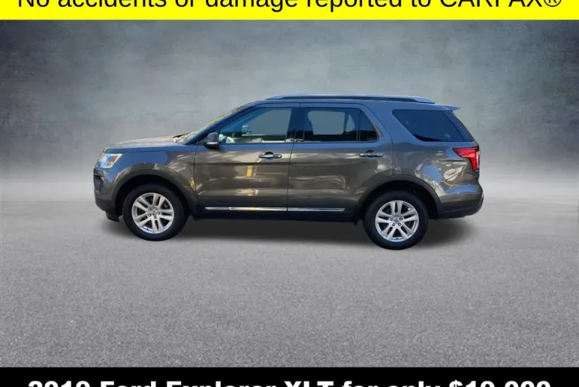 2019 Ford Explorer XLT photo 1