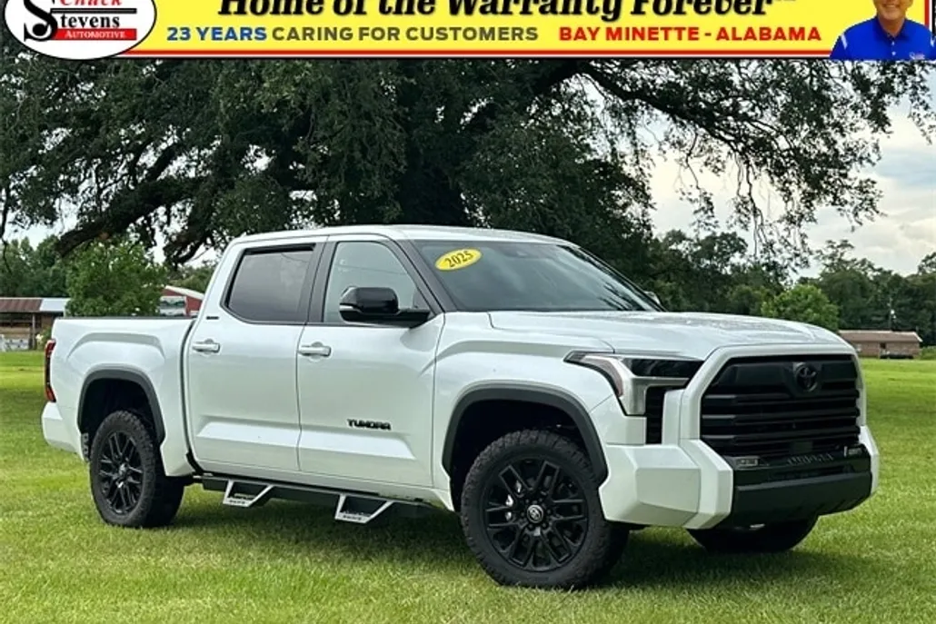2025 Toyota Tundra SR5 photo 1