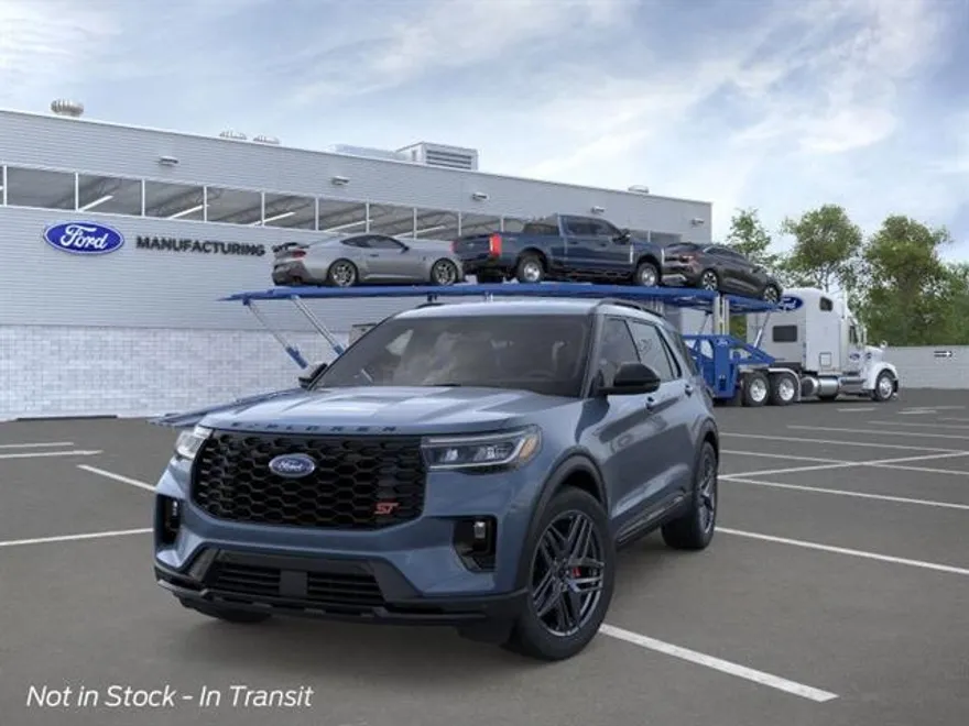 2025 Ford Explorer ST photo 1