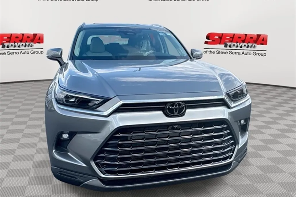 2026 Toyota Grand Highlander Limited photo 1