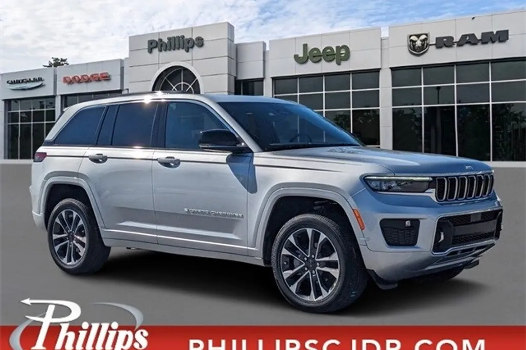 2025 Jeep Grand Cherokee Overland photo 1