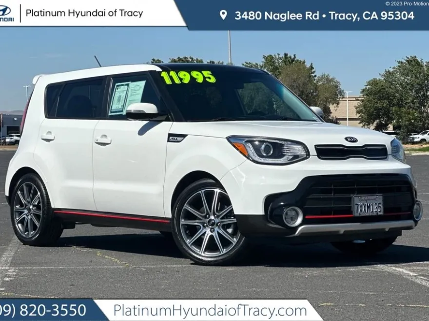 2017 Kia Soul Exclaim photo 1