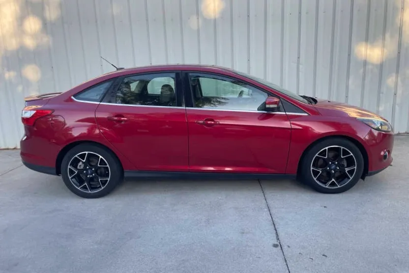 2012 Ford Focus Titanium photo 1