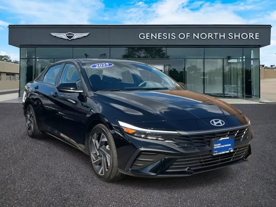 2025 Hyundai Elantra SEL Sport photo 1