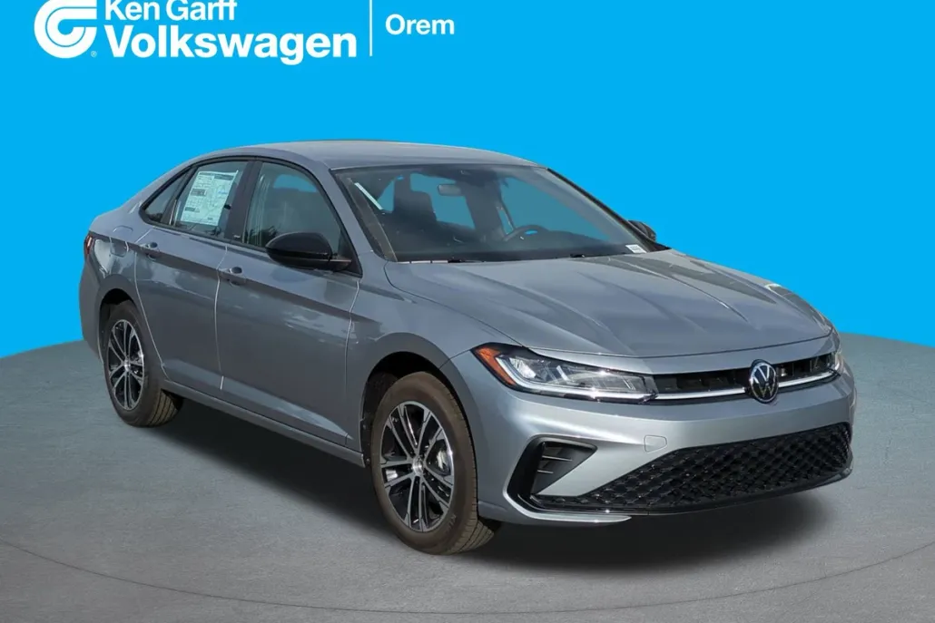 2025 Volkswagen Jetta Sport photo 1