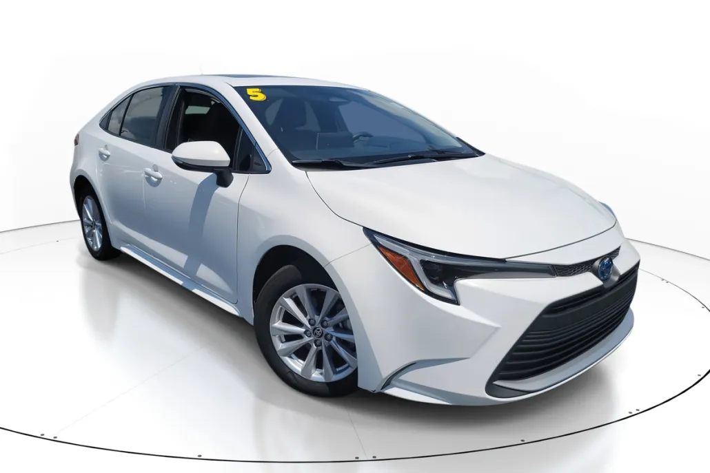 2025 Toyota Corolla Base photo 1