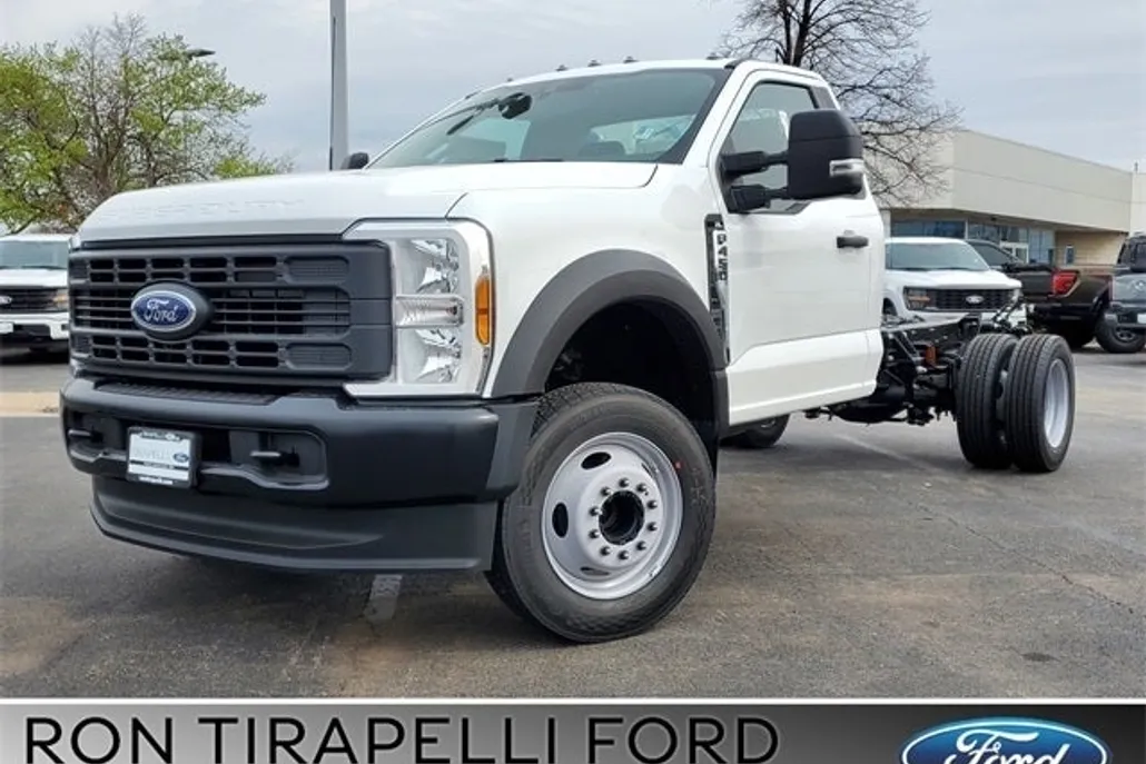 2025 Ford F-450 photo 1