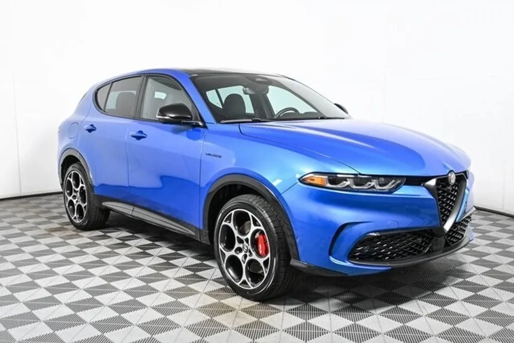 2024 Alfa Romeo Tonale Veloce photo 1