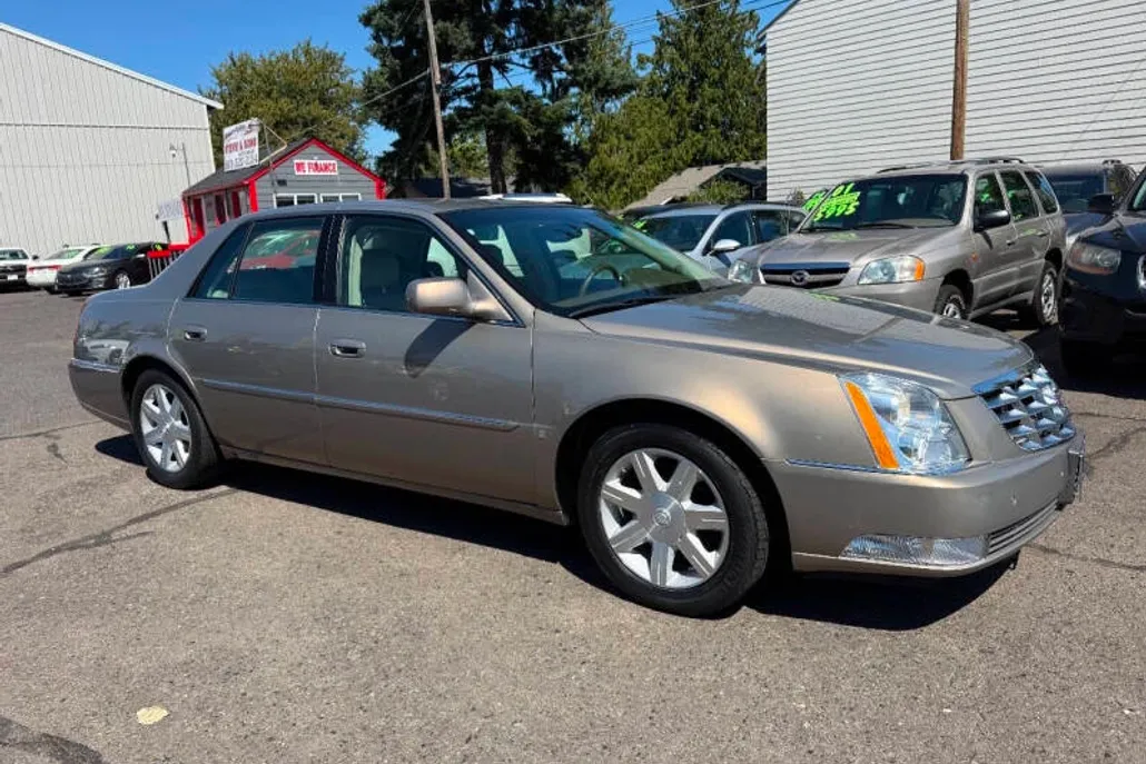 2006 Cadillac DTS Luxury I photo 1