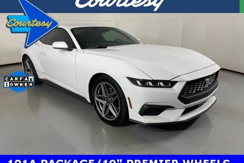 2024 Ford Mustang EcoBoost photo 1