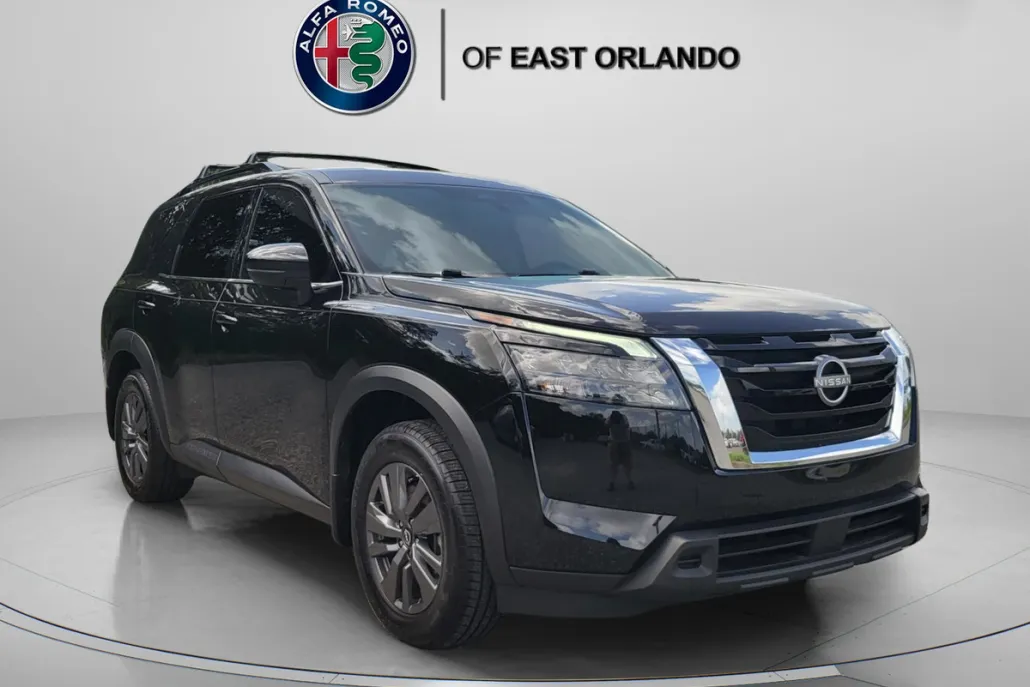 2024 Nissan Pathfinder SV photo 1
