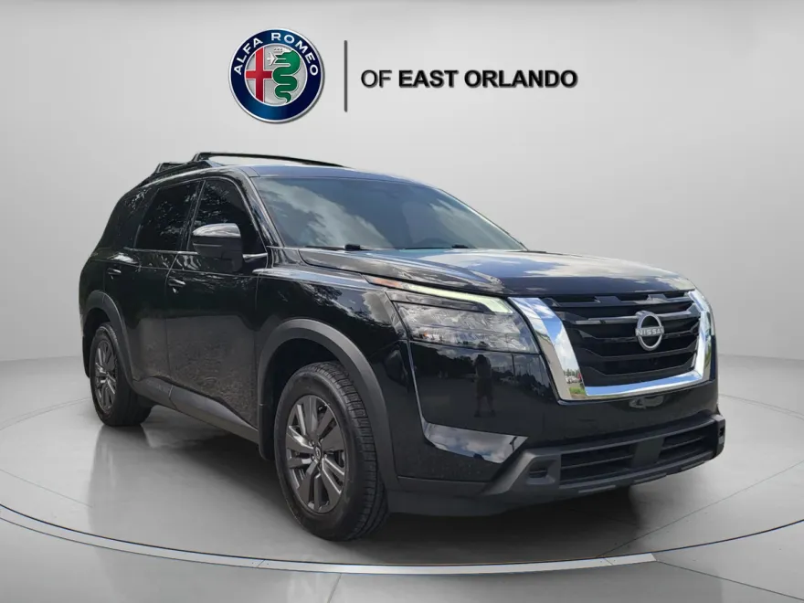 2024 Nissan Pathfinder SV photo 1