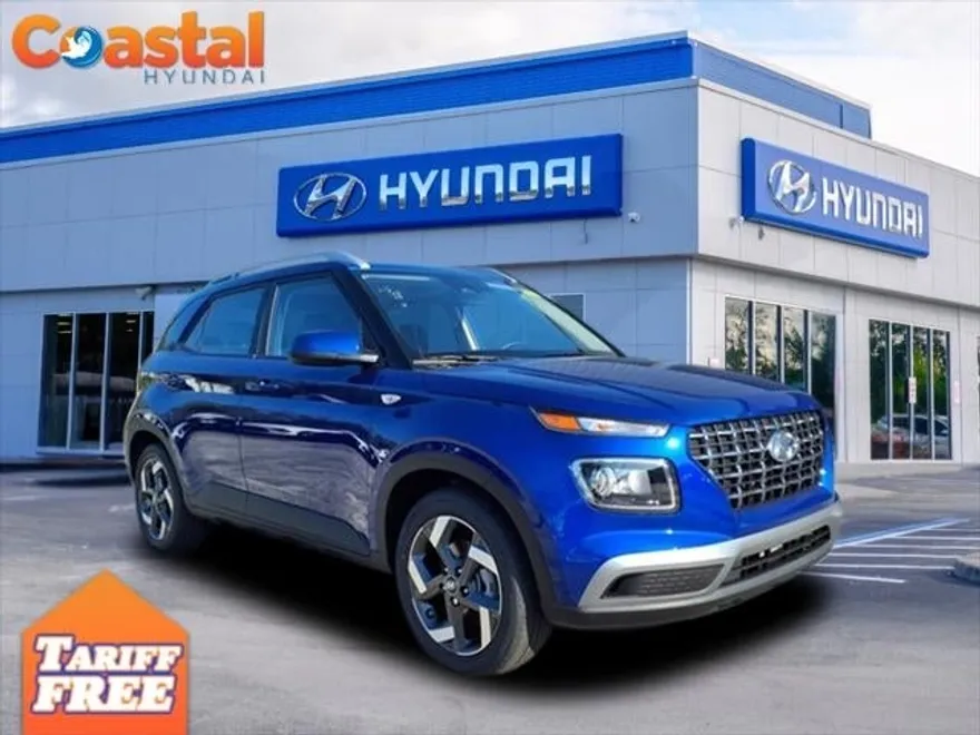 2025 Hyundai Venue SEL photo 1
