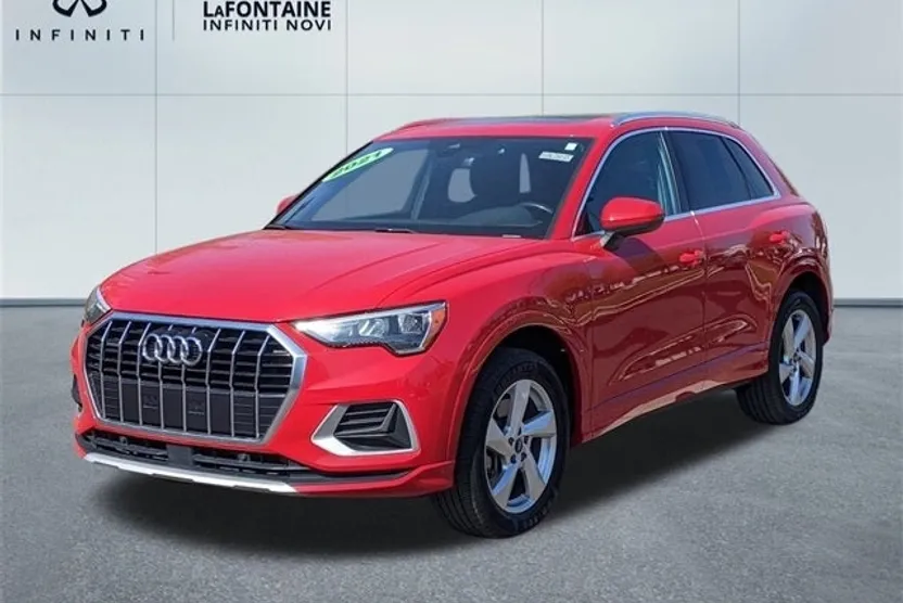 2021 Audi Q3 Premium photo 1