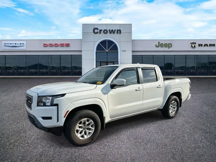 2024 Nissan Frontier Crew Cab SV photo 1