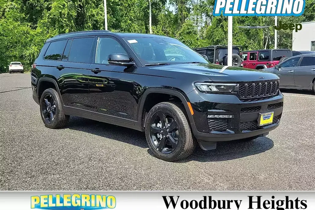 2025 Jeep Grand Cherokee Limited photo 1