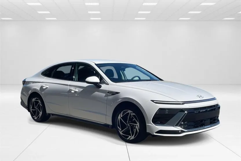 2026 Hyundai Sonata SEL Sport photo 1