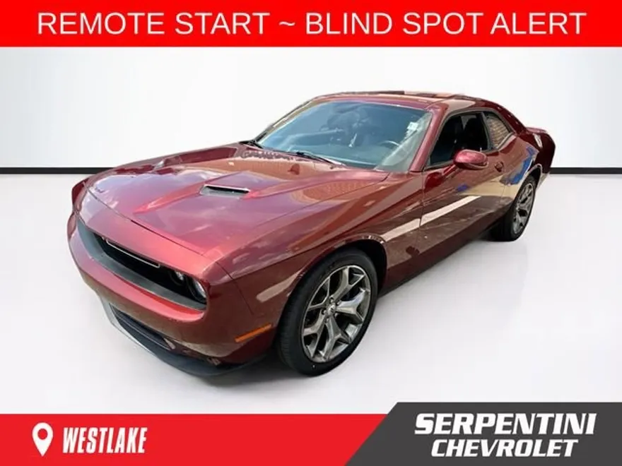 2017 Dodge Challenger SXT Plus photo 1