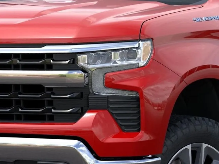 2025 Chevrolet Silverado 1500 LT photo 10