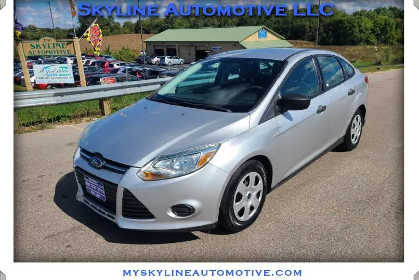 2014 Ford Focus Sedan photo 1