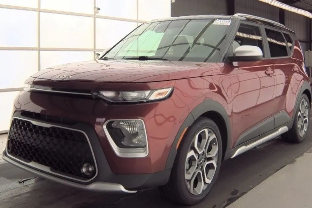 2022 Kia Soul X-Line photo 1