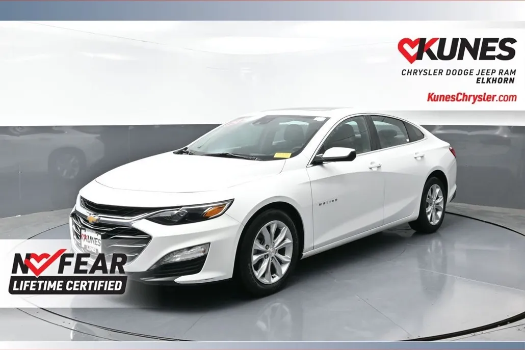 2024 Chevrolet Malibu 1LT photo 1