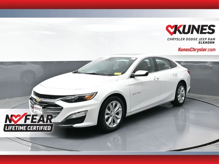 2024 Chevrolet Malibu 1LT photo 1