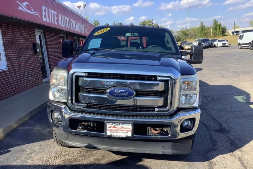 2013 Ford F-250 Lariat photo 1