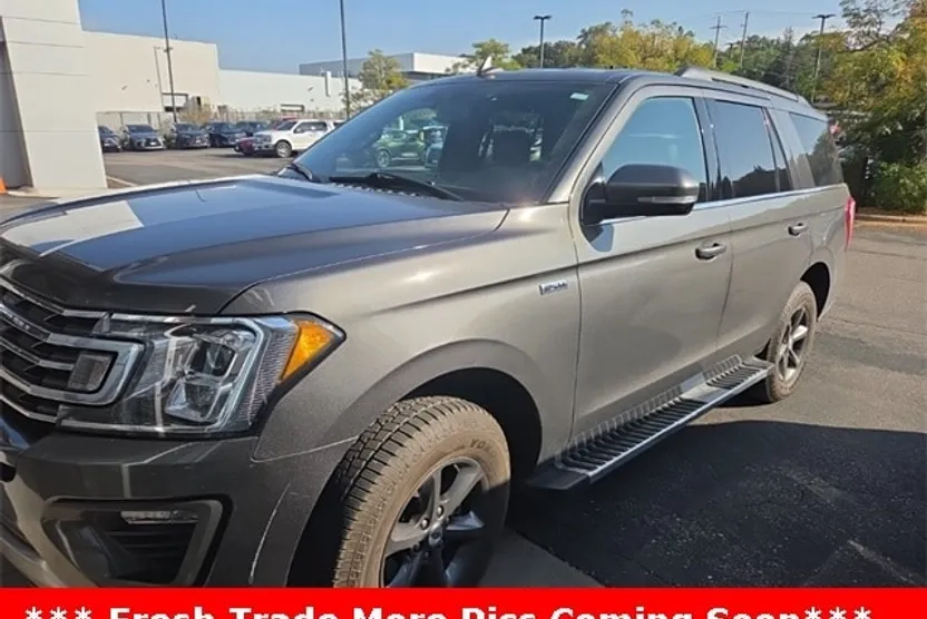 2018 Ford Expedition XLT photo 1