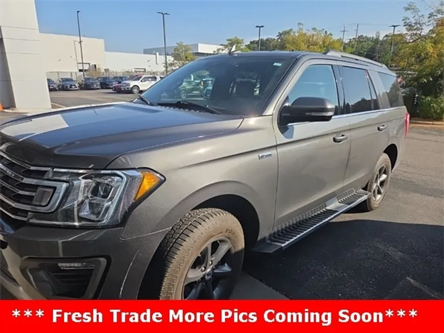 2018 Ford Expedition XLT photo 1