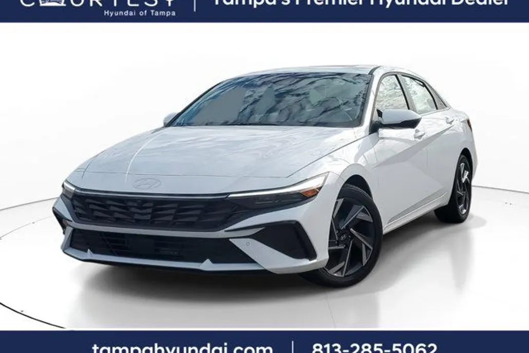 2025 Hyundai Elantra Limited photo 1