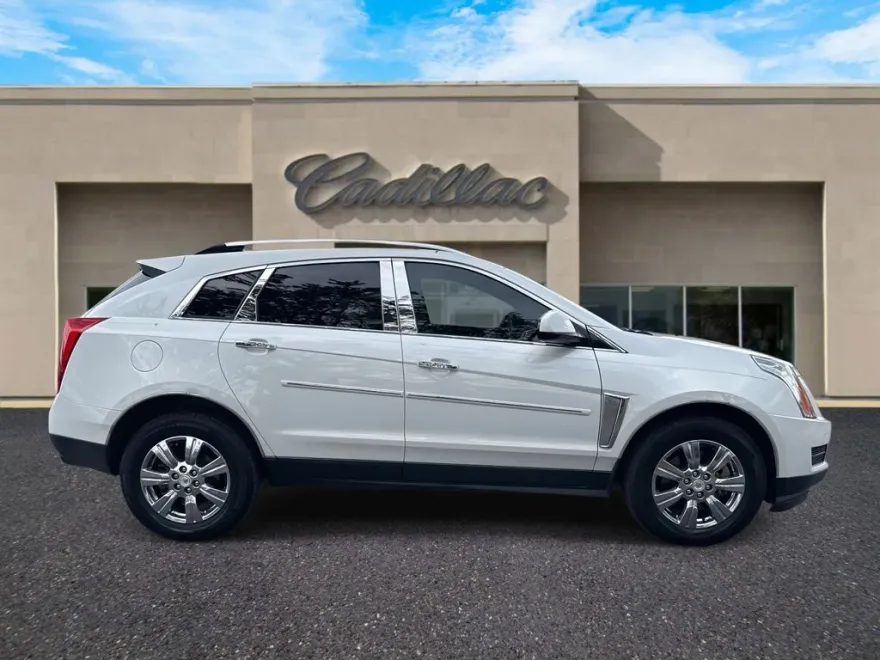 2016 Cadillac SRX Luxury photo 1