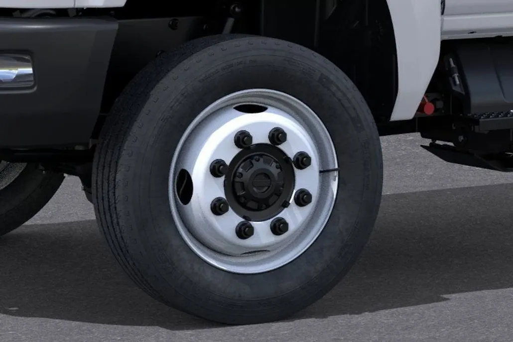 2025 Chevrolet Silverado 6500HD Work Truck photo 1